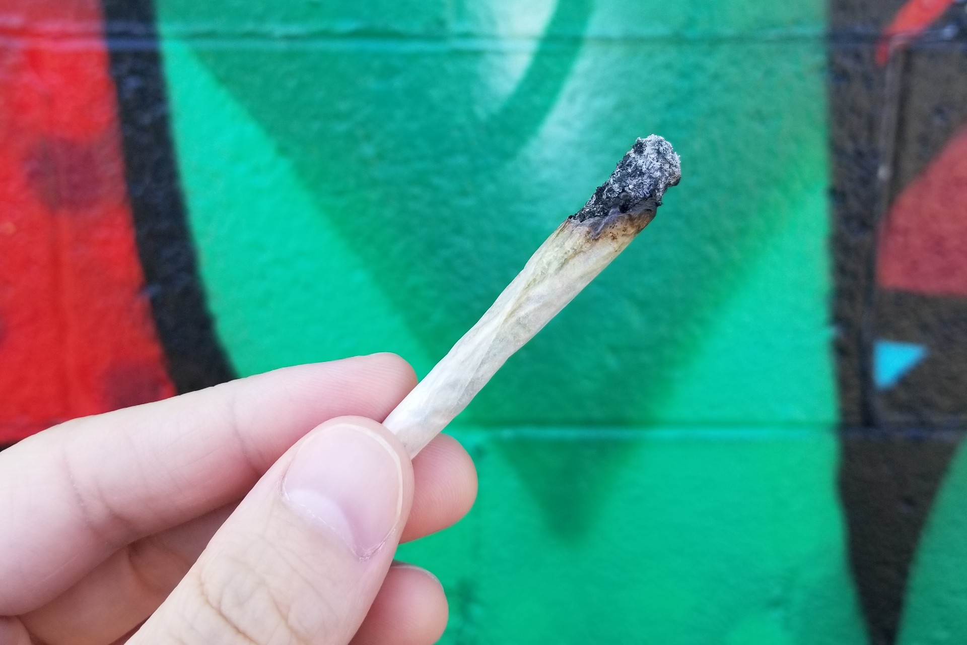 What is a Pinner Joint? (And How to Roll One) PotGuide